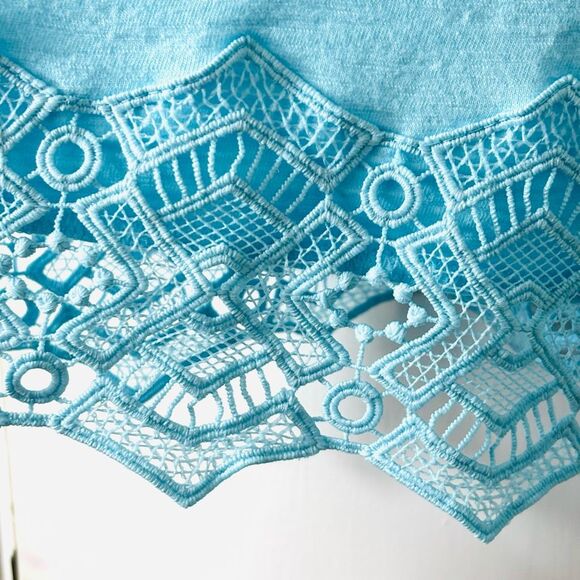 Chico’s L aqua blue wide lace trim slub short sleeve top (Chico’s size 2) - Picture 2 of 9